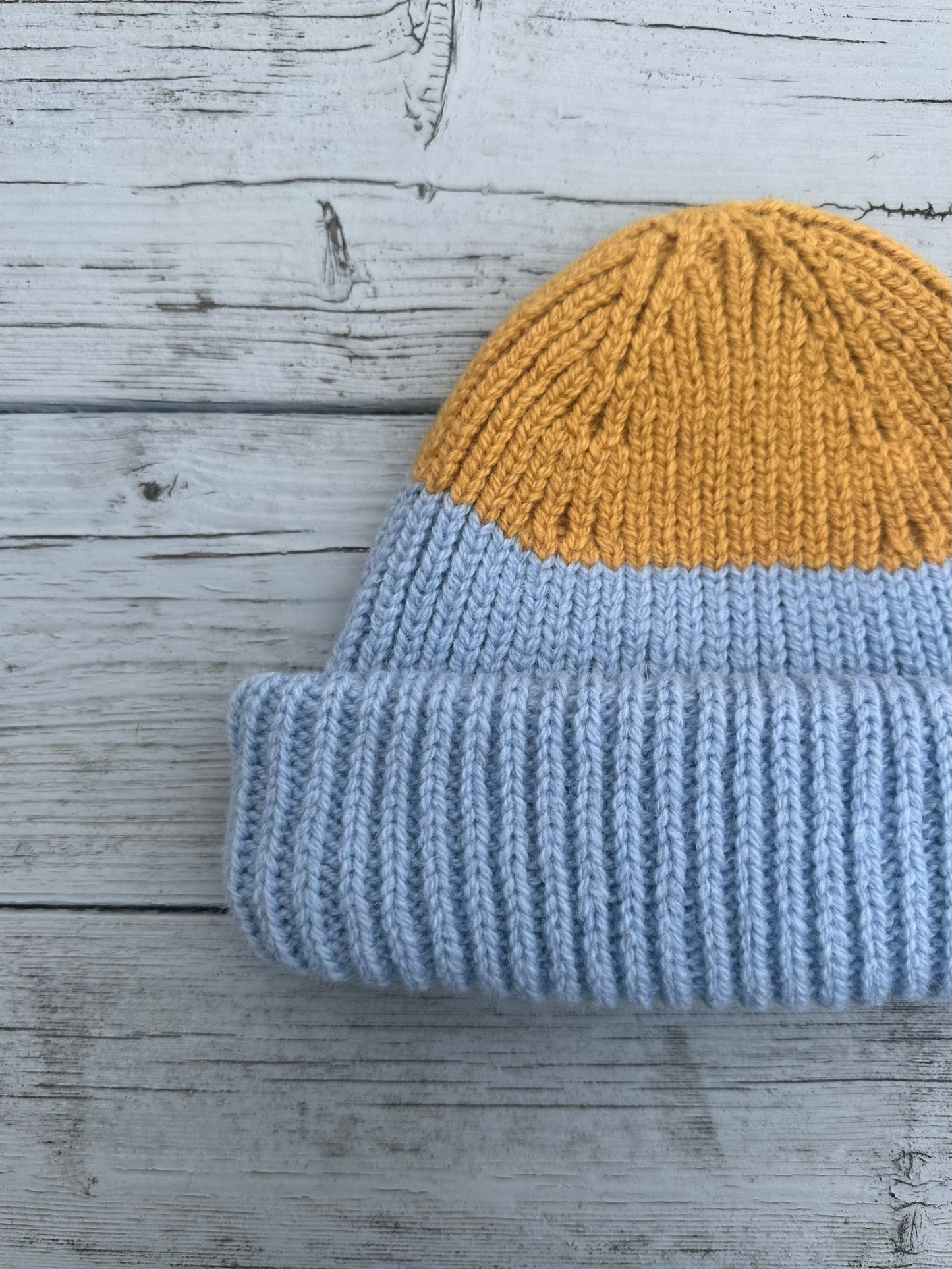 Wooly Beanie Sky and Gold