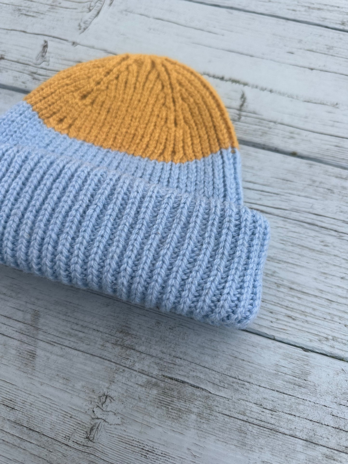 Wooly Beanie Sky and Gold